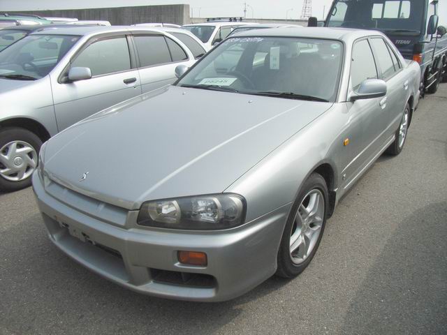 2000 Nissan Skyline Pics