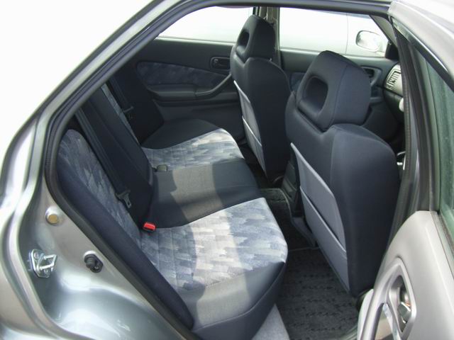 2000 Nissan Skyline Pictures