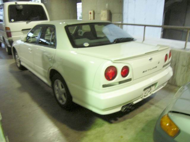 2000 Nissan Skyline Photos