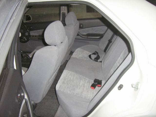2000 Nissan Skyline Photos