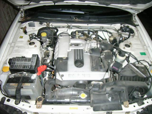 2000 Nissan Skyline Pictures