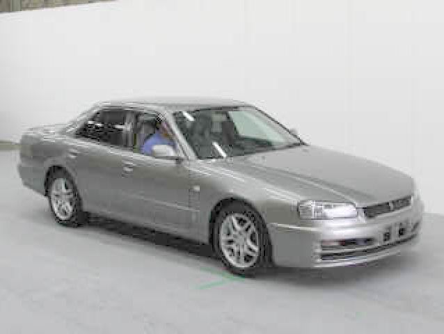 2000 Nissan Skyline Photos