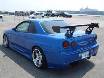 2000 Nissan Skyline Pictures