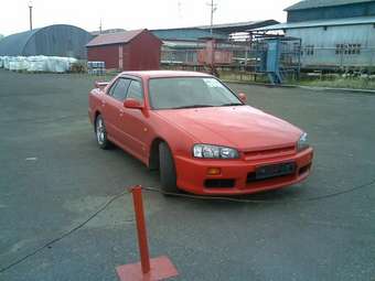 2000 Nissan Skyline Photos