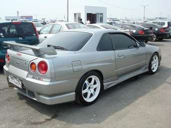 2000 Nissan Skyline Pictures