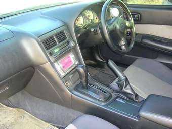 2000 Nissan Skyline Images
