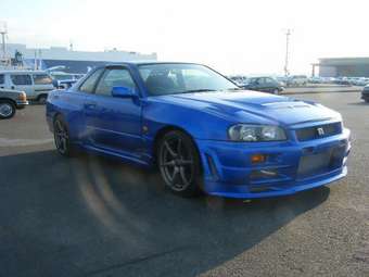 2000 Nissan Skyline Photos