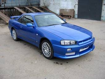 2000 Nissan Skyline Pictures