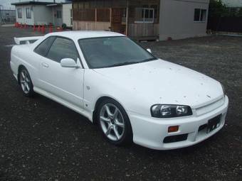 2000 Nissan Skyline Photos