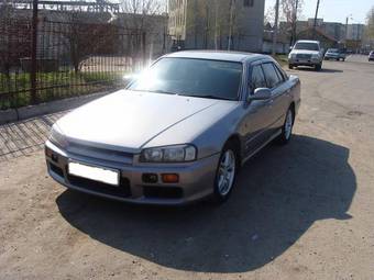 2000 Nissan Skyline Photos