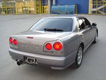 2000 Nissan Skyline Photos