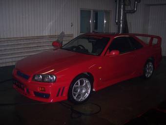 2000 Nissan Skyline Photos