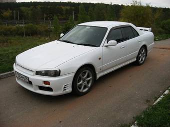 2000 Nissan Skyline Photos