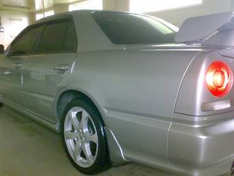 2000 Nissan Skyline Photos