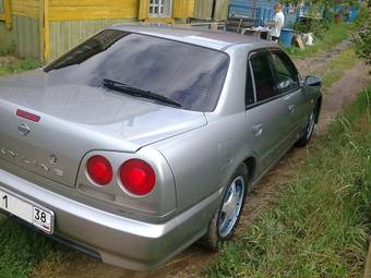 2000 Nissan Skyline Photos