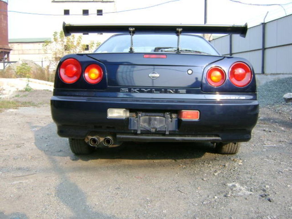 2001 Nissan Skyline