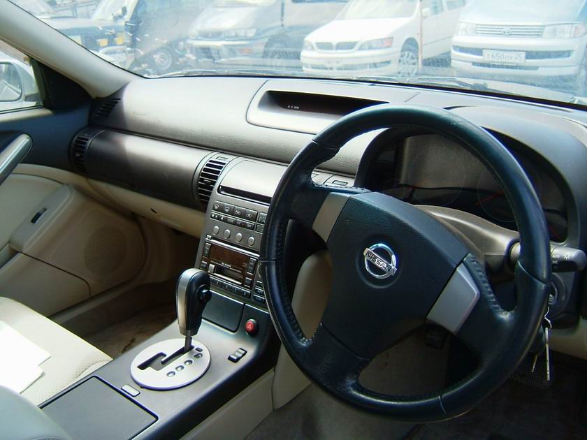 2001 Nissan Skyline Photos