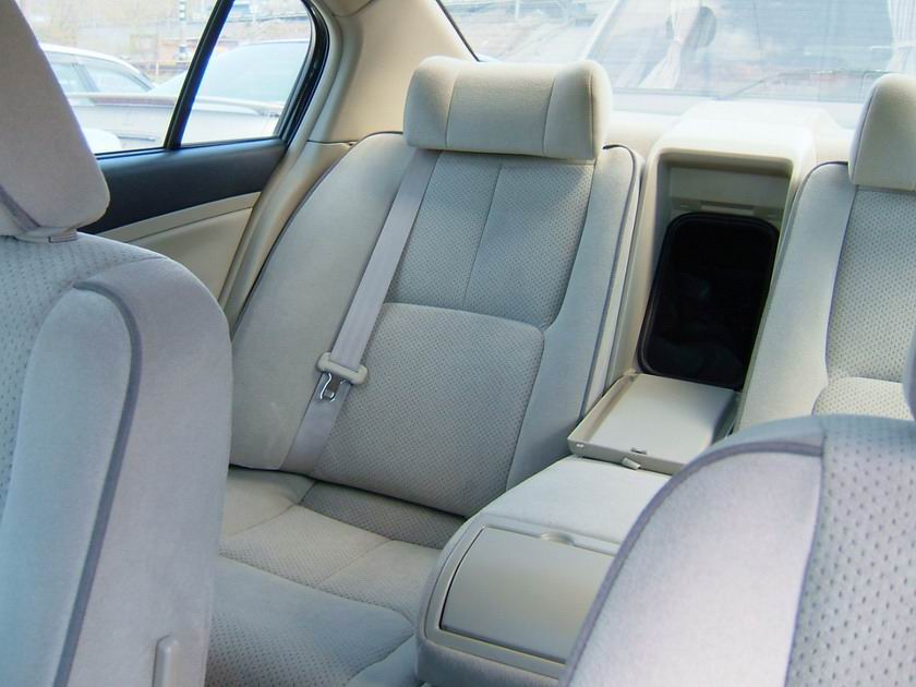 2001 Nissan Skyline Photos