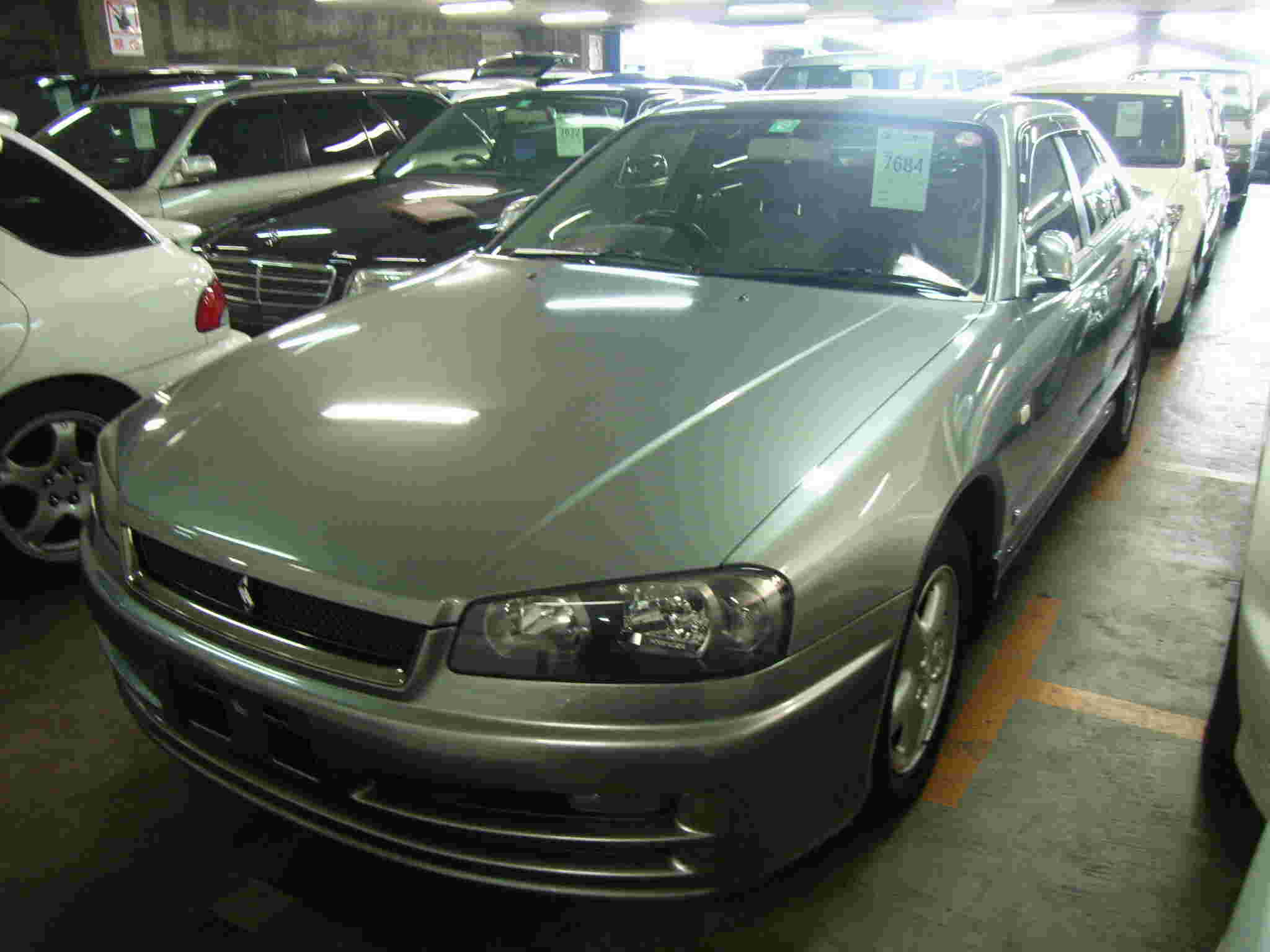 2001 Nissan Skyline Pictures