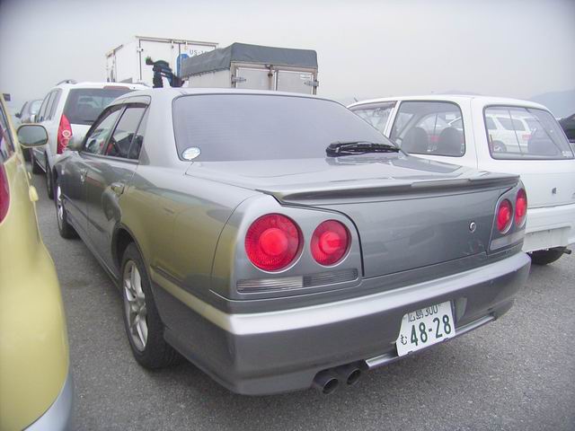 2001 Nissan Skyline Pictures
