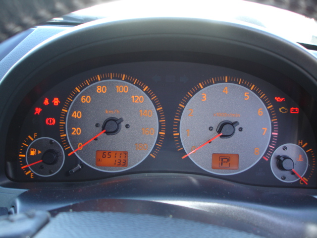 2001 Nissan Skyline Pictures