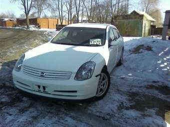 2001 Nissan Skyline Photos