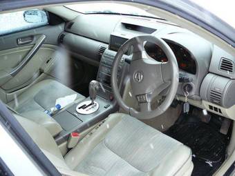 2001 Nissan Skyline Pictures