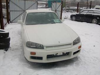 2001 Nissan Skyline Photos
