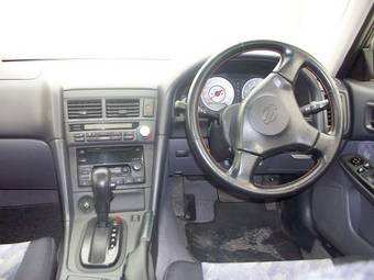 2001 Nissan Skyline Pictures