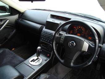 2001 Nissan Skyline Photos