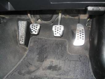 2001 Nissan Skyline Pictures