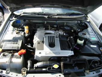 2001 Nissan Skyline Pictures
