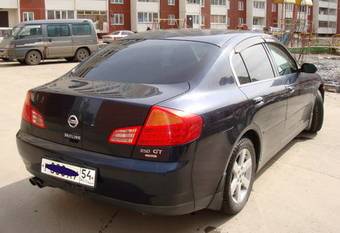 2001 Nissan Skyline Photos