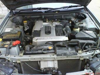 2001 Nissan Skyline Pictures