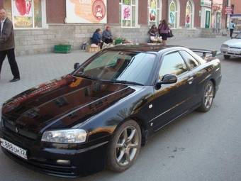 2001 Nissan Skyline Pictures