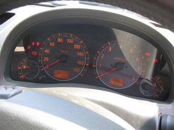 2001 Nissan Skyline Images