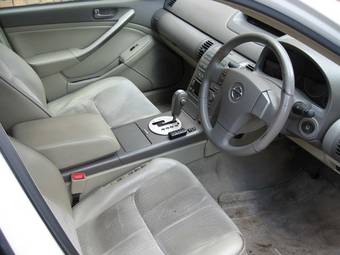 2001 Nissan Skyline Photos