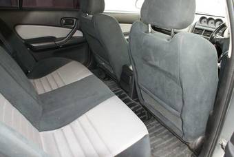 2001 Nissan Skyline Pictures