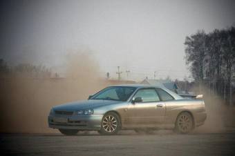 2001 Nissan Skyline Pictures