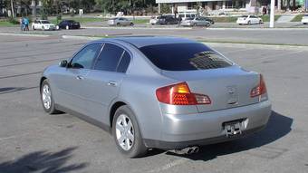 2001 Nissan Skyline Photos