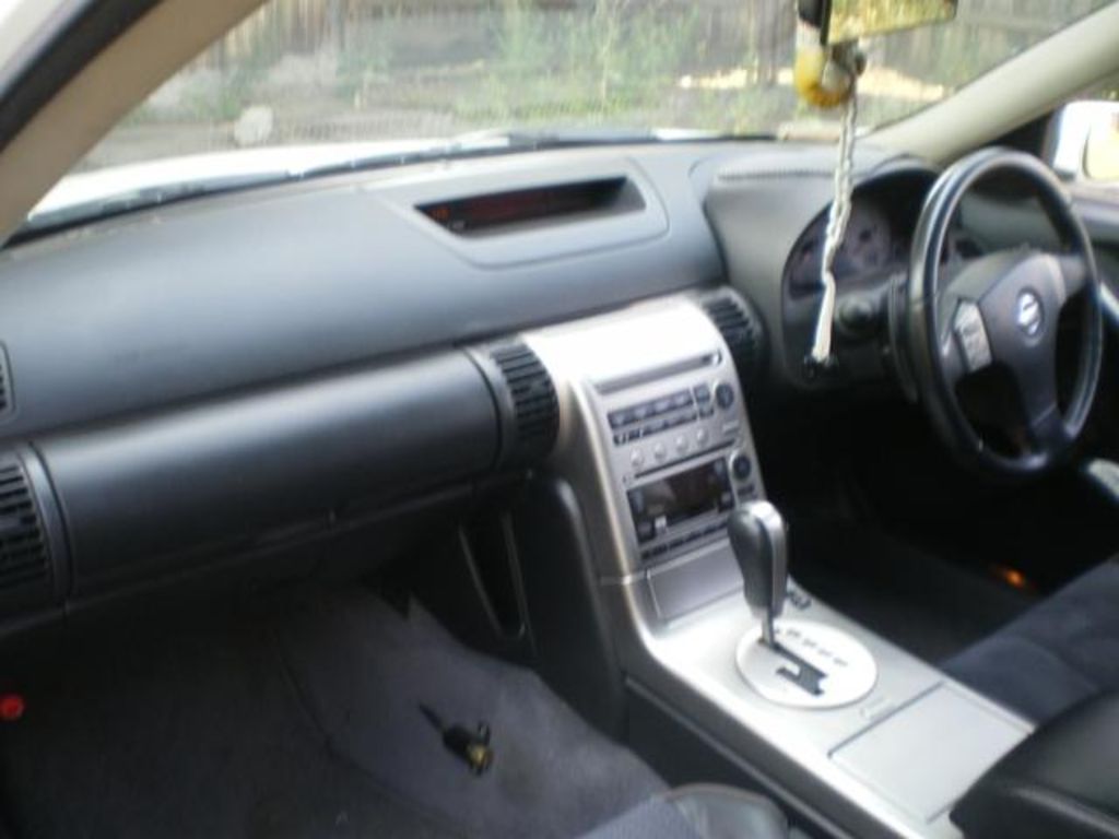 2002 Nissan Skyline