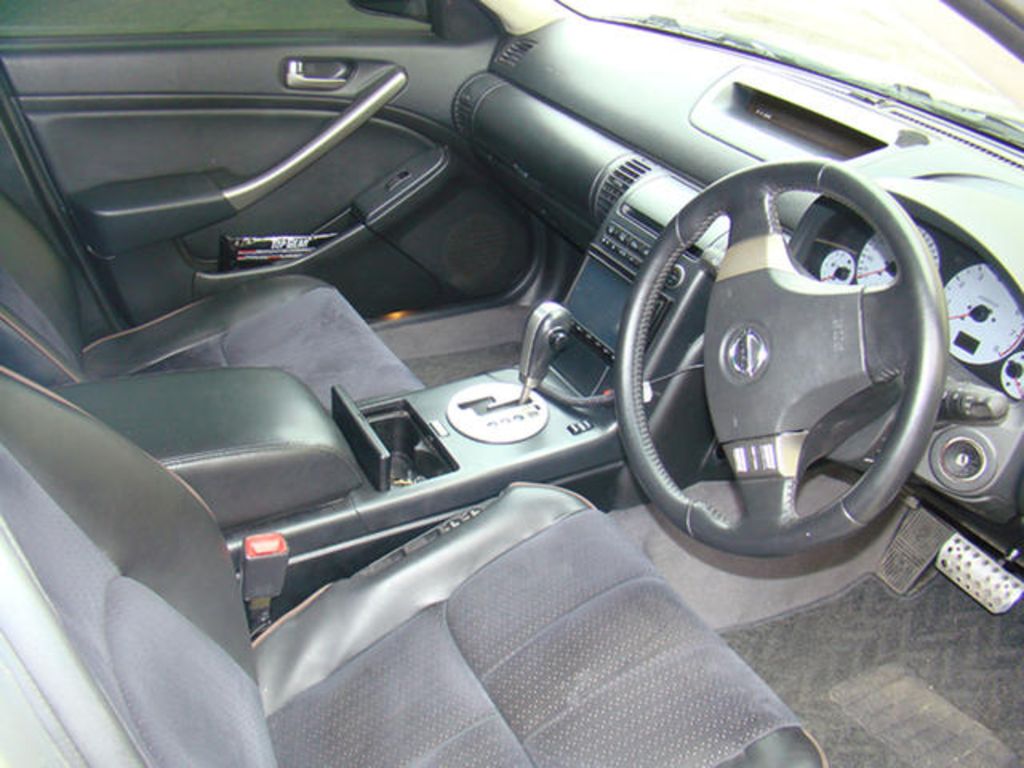 2002 Nissan Skyline
