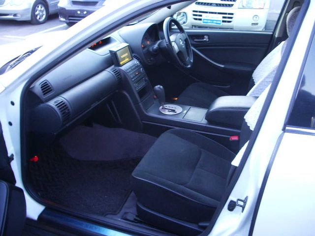 2002 Nissan Skyline