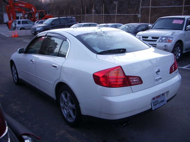 2002 Nissan Skyline