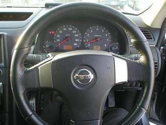 2002 Nissan Skyline Photos