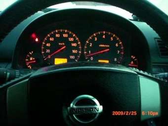 2002 Nissan Skyline Photos