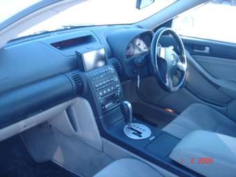 2002 Nissan Skyline Photos