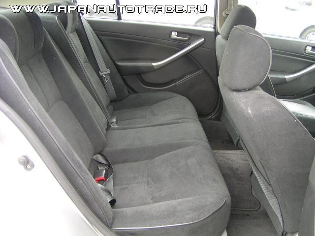 2003 Nissan Skyline
