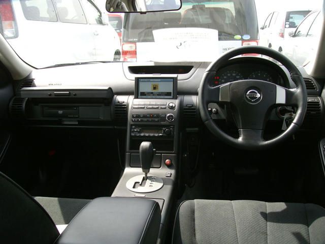 2003 Nissan Skyline