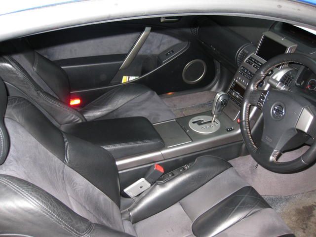 2004 Nissan Skyline